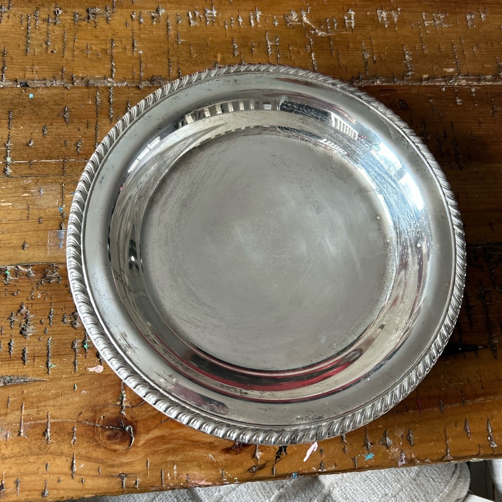 Silver Decorative Serving Plate - Classic Home Dining W.M. Roger’s
